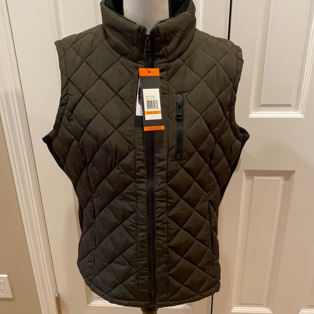 Andrew Marc Quilted Vest with Ribbed Knot Accents
